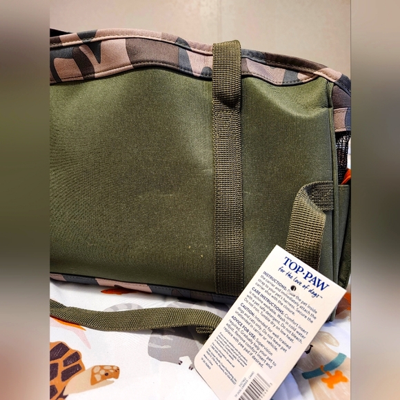 Top Paw Travel Tote - Picture 1 of 5
